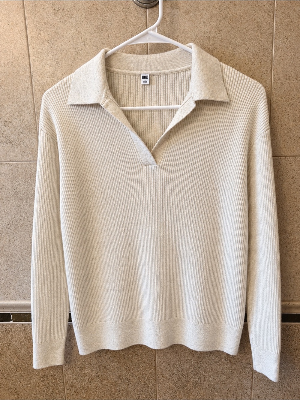 Uniqlo Women's Cream Ribbed V-Neck Polo Sweater